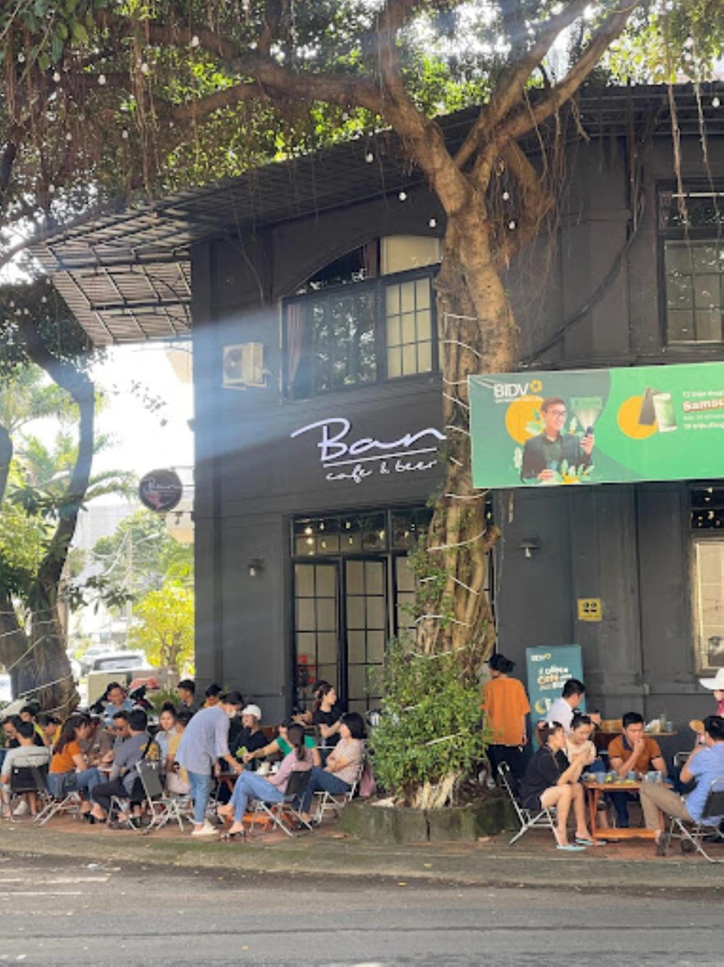 Ban Urban House Hotel Buon Ma Thuot Buitenkant foto